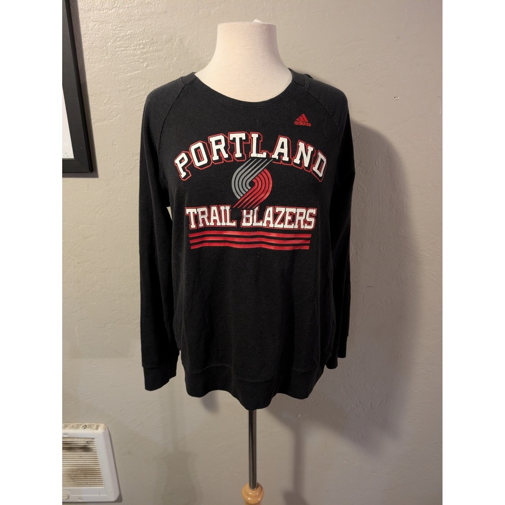 Womens Portland Trail Blazer long‎ sleeve sweater size L made by Adidas
